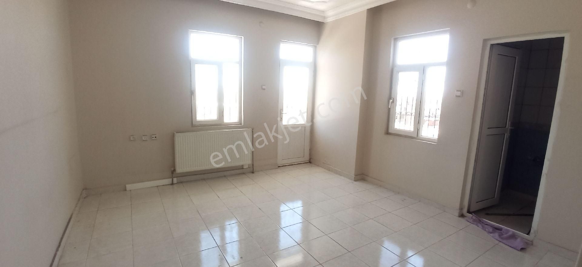 Kiralik Esentepe De Hastanesi Karşisi Yolbilir Emlak Tan - Görsel 15