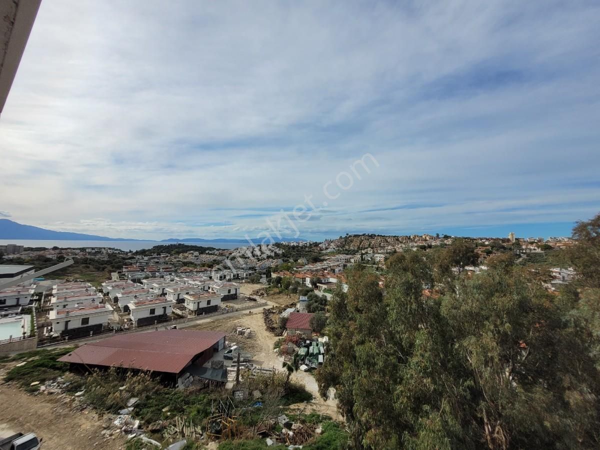 Kuşadasında Deniz Manzaralı Satılık Geniş 3+1 Daire - Görsel 12