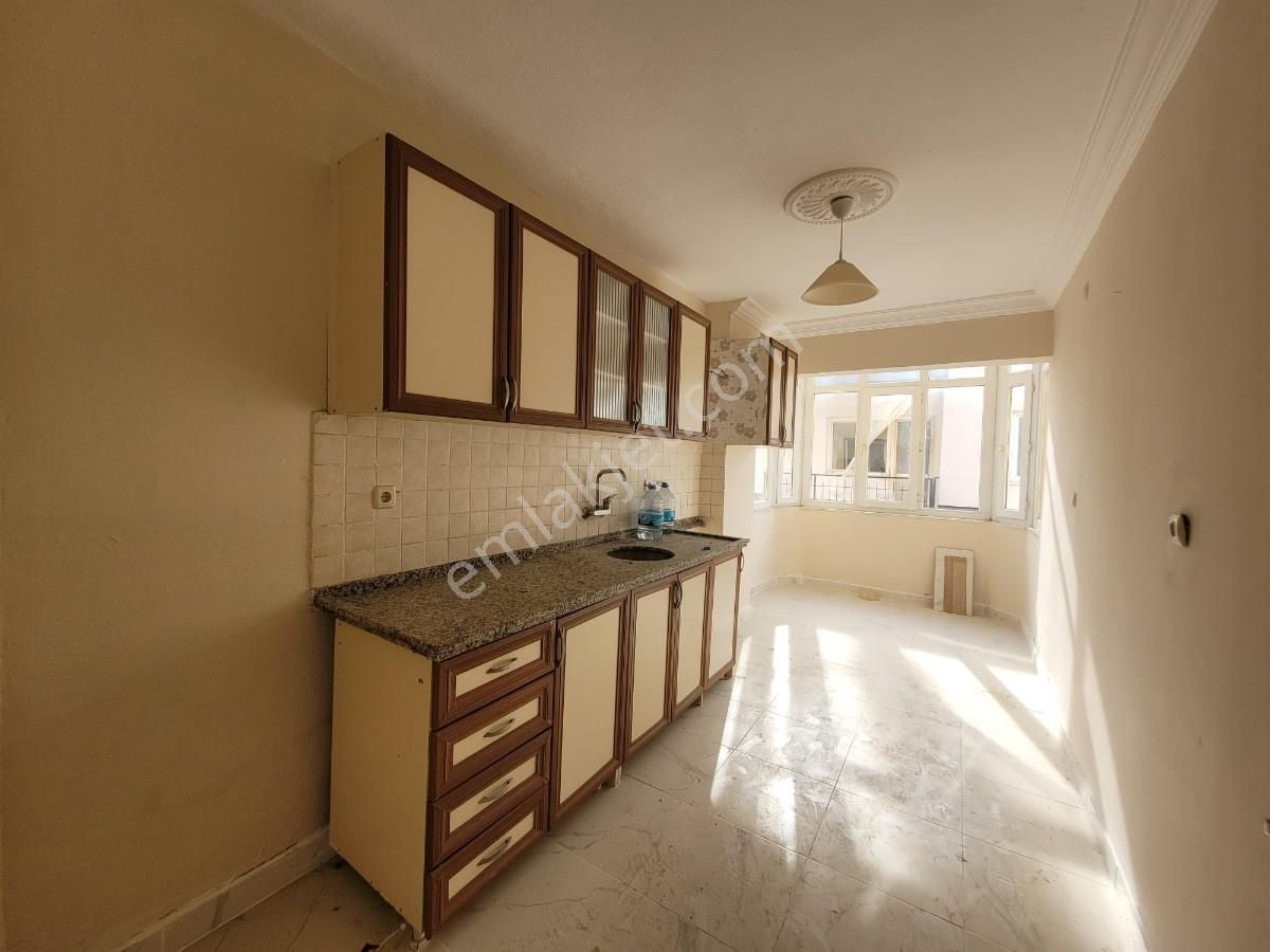 Kuşadasında Deniz Manzaralı Satılık Geniş 3+1 Daire - Görsel 17