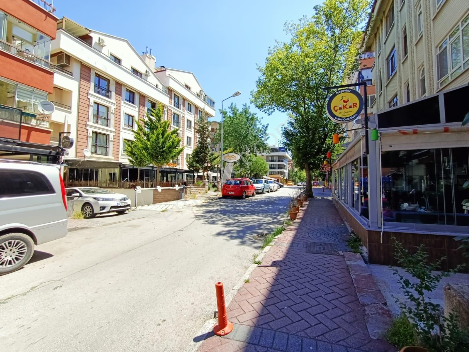 Emaks'tan/beşevler Metro Yakını/iyi Konumda/bakımlı/3+1/y.giriş - Görsel 19