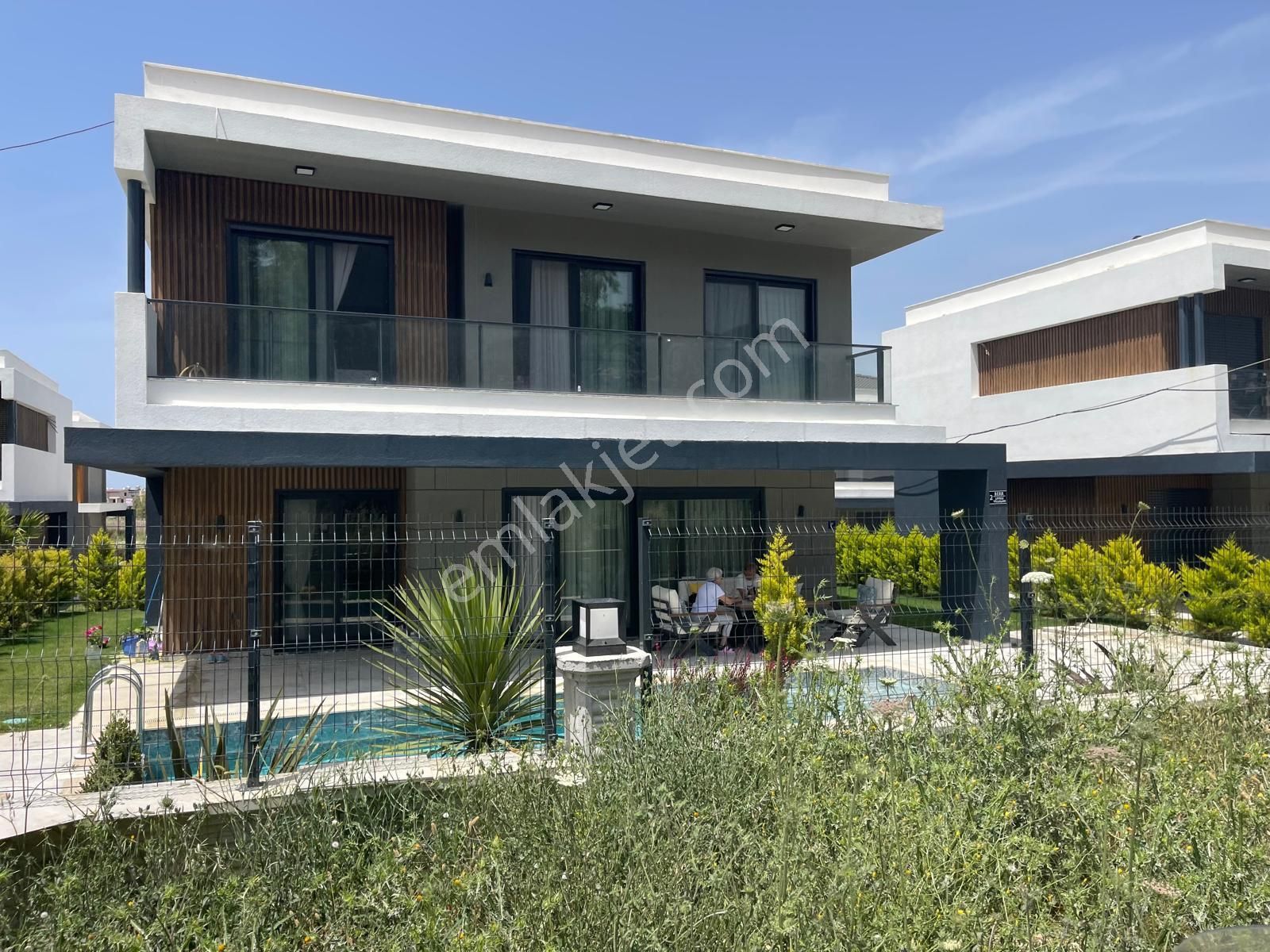 Güzelçamlı'da 3+1 Özel Havuzlu Tek Müstakil - Görsel 2