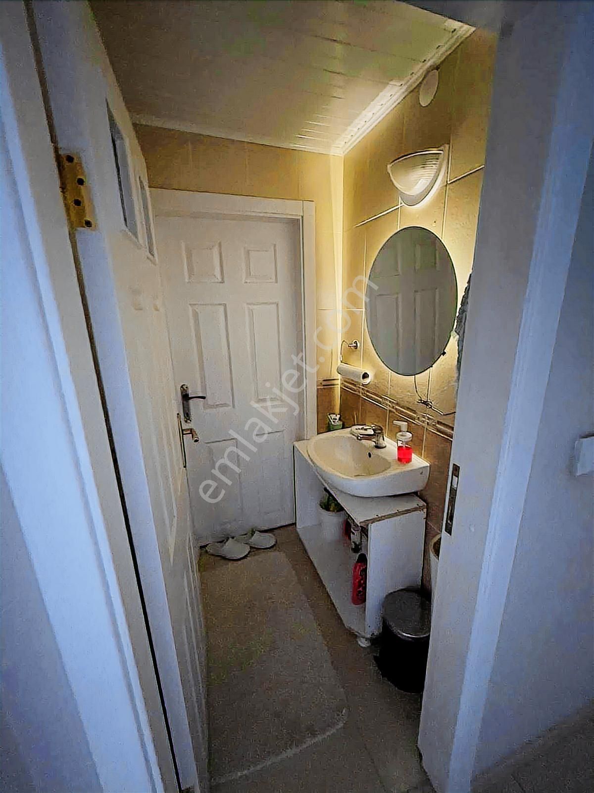 Acil Satılık Çarşı Merkezde 3+1 Kapalı Otoparklı Daire - Görsel 20