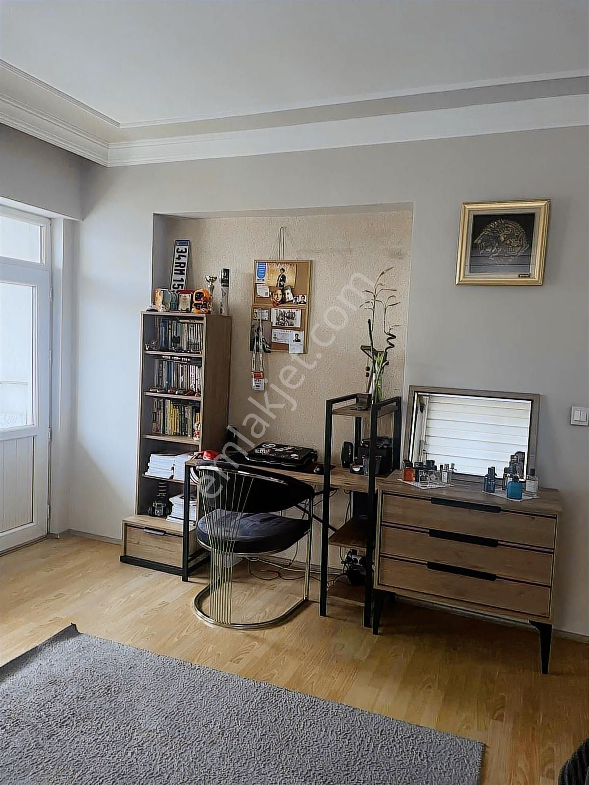 Acil Satılık Çarşı Merkezde 3+1 Kapalı Otoparklı Daire - Görsel 6