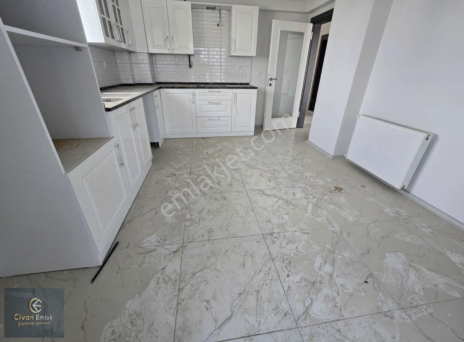 Saray Arayanlara Cok Geniş Deniz Manzaralı 3+1 - Görsel 34