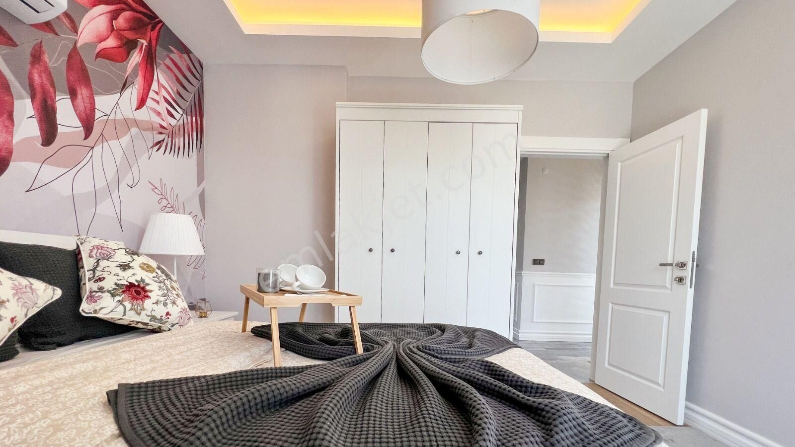 Güzelçamlı'da Havuzlu Sitede Sıfır 3+1 Villa - Görsel 23