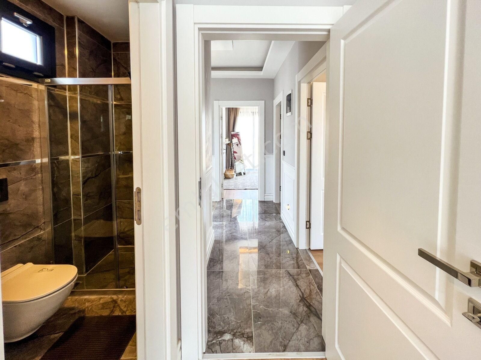 Güzelçamlı'da Havuzlu Sitede Sıfır 3+1 Villa - Görsel 27