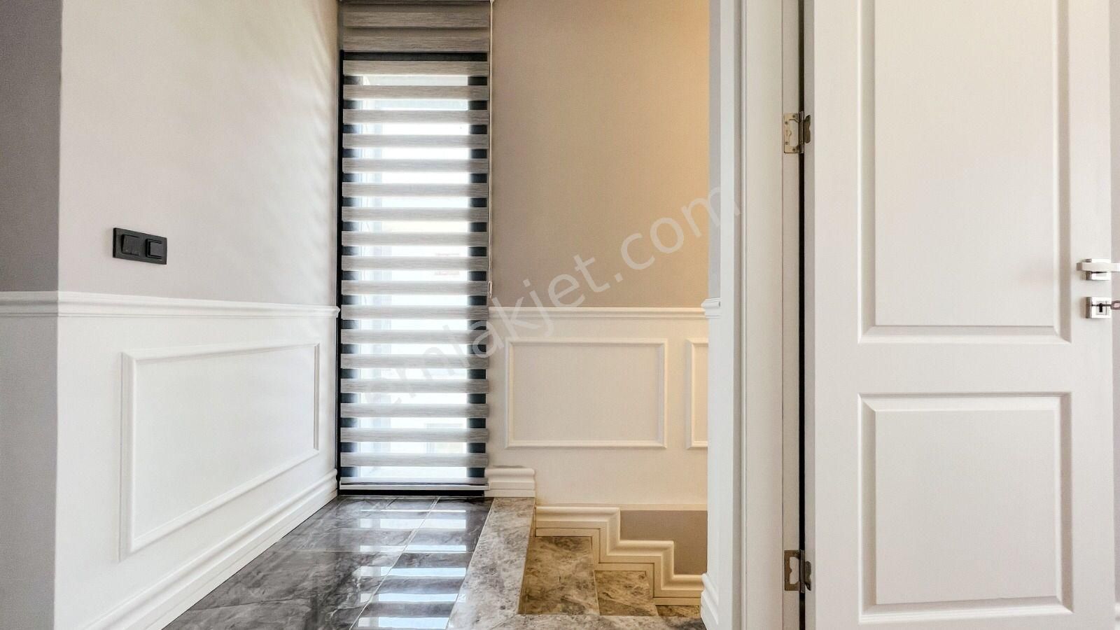 Güzelçamlı'da Havuzlu Sitede Sıfır 3+1 Villa - Görsel 20