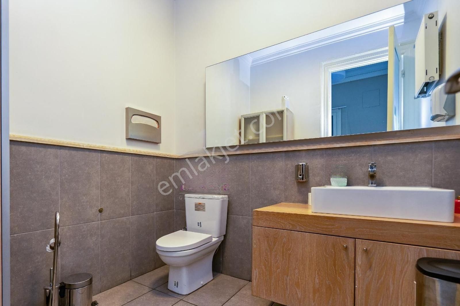 Beyoğlu Odakule'de, İstiklal Caddesine Kiralık İş Yeri - Görsel 32