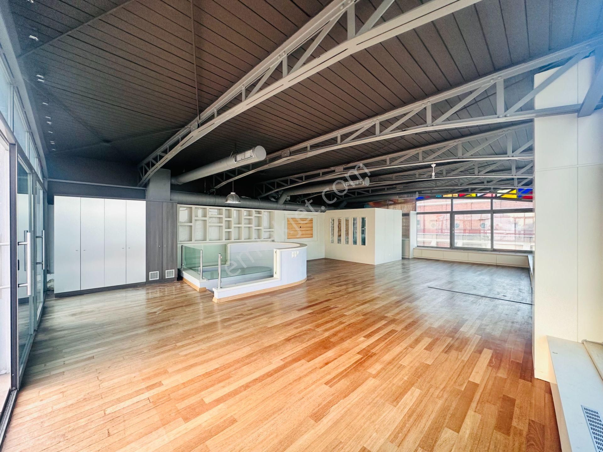 Beyoğlu Odakule'de, İstiklal Caddesine Kiralık İş Yeri - Görsel 21