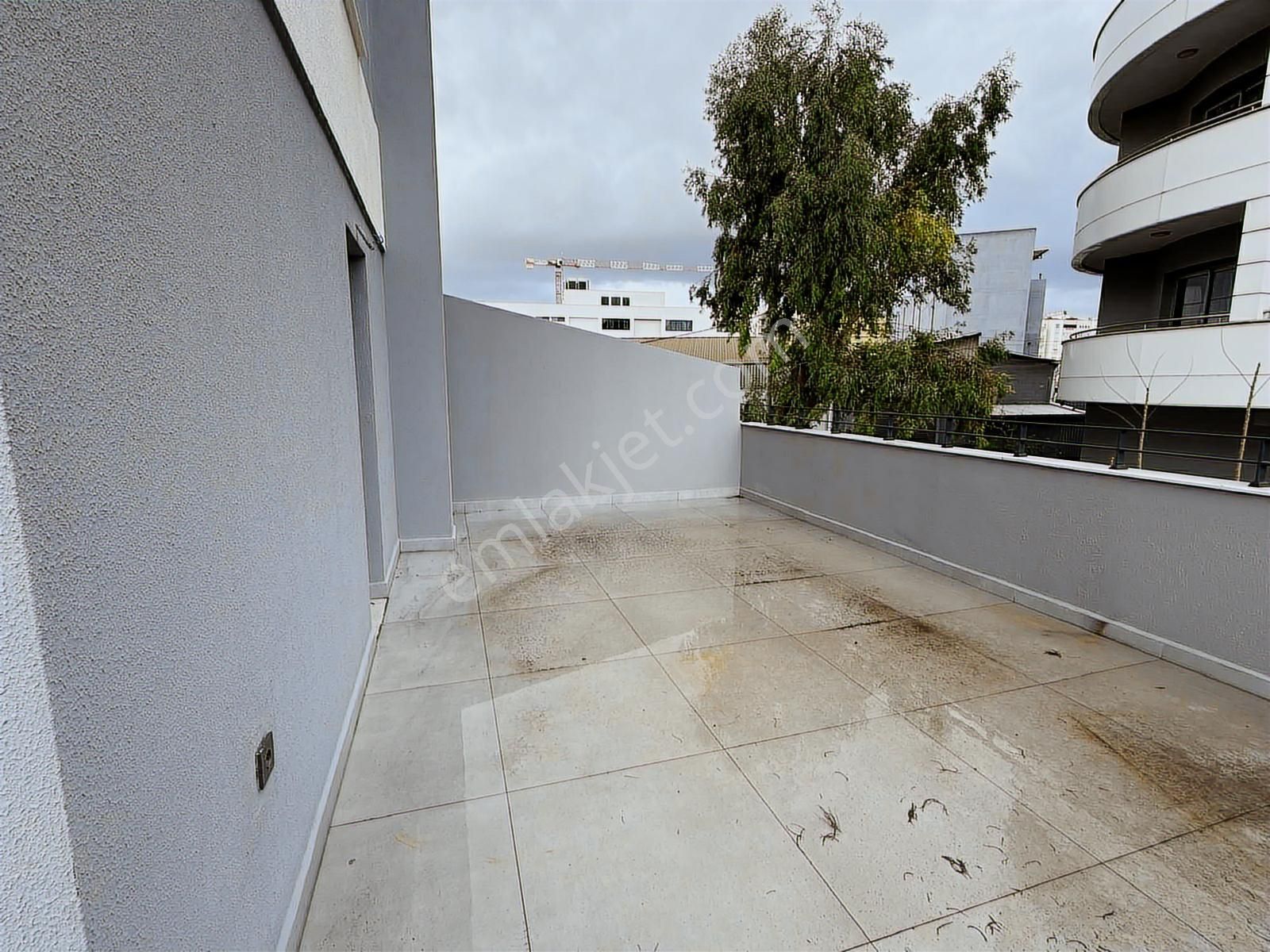 Bornova Kazımdirik Kılıçoğlu İnşaat Teraslı 1+1 Kiralık Daire - Görsel 12