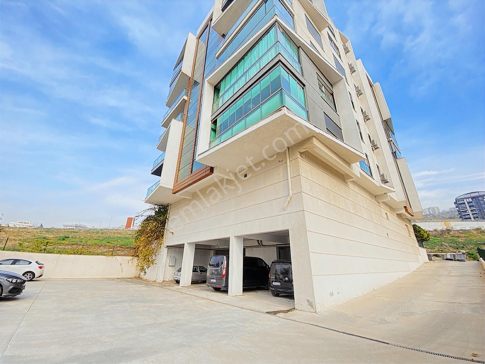 İzmir Çiğli Esentepe Mh. Deniz Manzaralı Satılık 3+1 Daire Cb-ph - Görsel 2