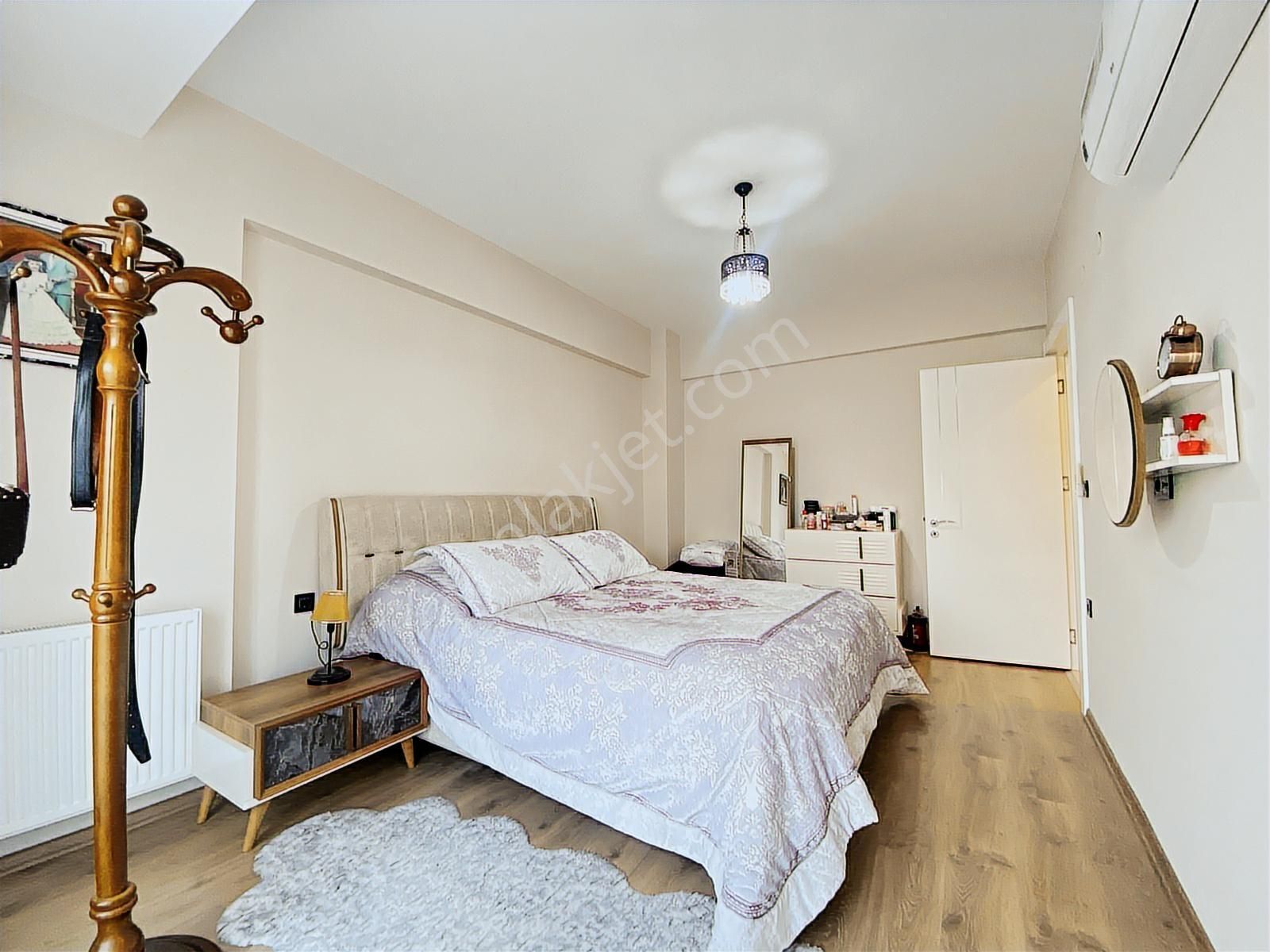 İzmir Çiğli Esentepe Mh. Deniz Manzaralı Satılık 3+1 Daire Cb-ph - Görsel 13