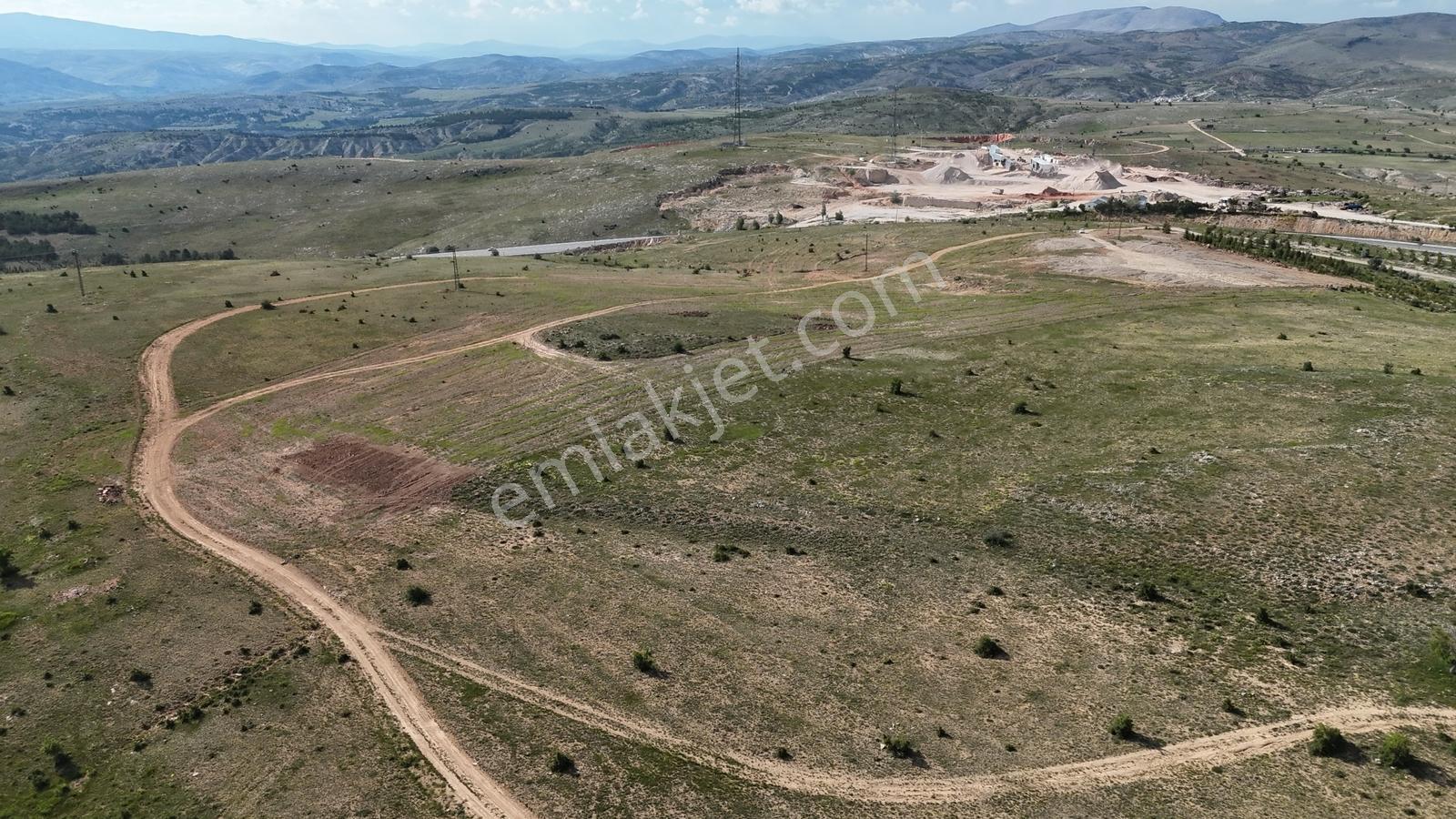 Belenbaşı Tepesi'nde Panoramik Manzaralı 32.400 M² Müstakil Tapu - Görsel 15