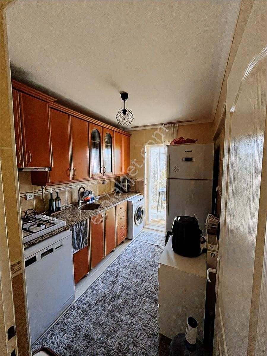 Yurtoğlu Mh Merkez'de Doğal Gazlı 3+1 120 M2 Temiz Arakat Daire - Görsel 2