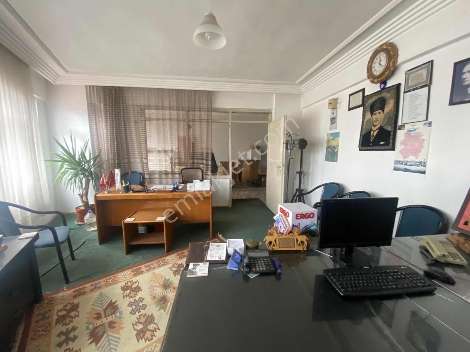 Tekkeköy Çarşı İçinde Merkezi Lokasyonda Satılık Ofis & Dükkan - Görsel 6