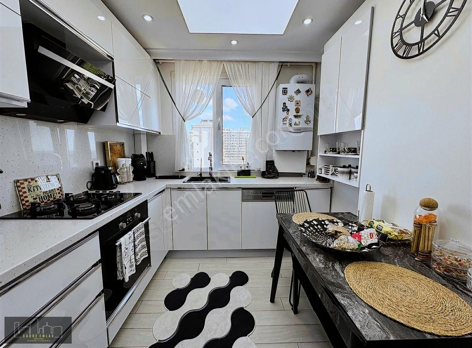 Cadde Emlak Yalı Cad 4+1 150 M2 Ultra Lüx Eşyalı Manzaralı - Görsel 32