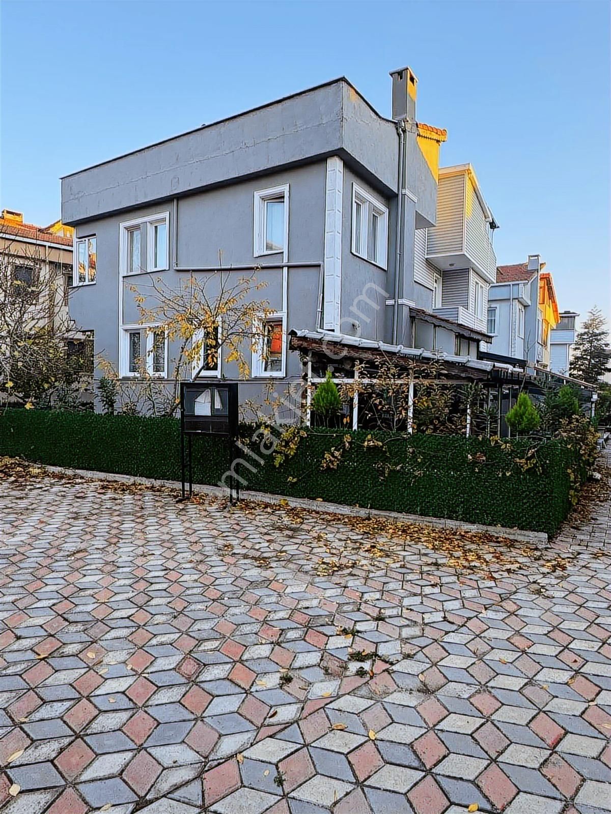 Satılık 5+2 Fırsat Tripleks Villa Kısa Süreliğine Bu Fiyat ! - Görsel 2