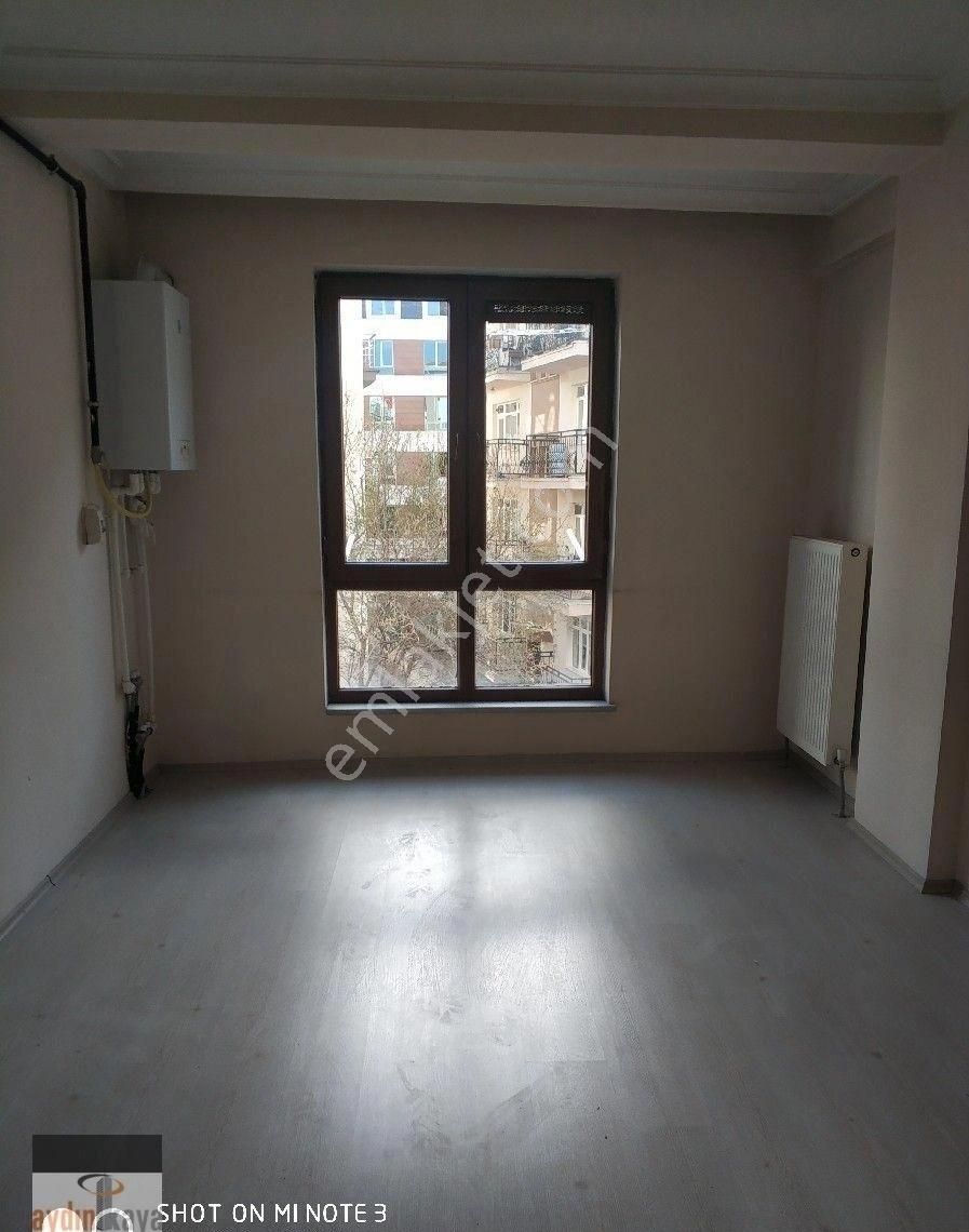 Orhan Oğuz Caddesi Yakını 1+0 Kiralık Asansörlü Daire