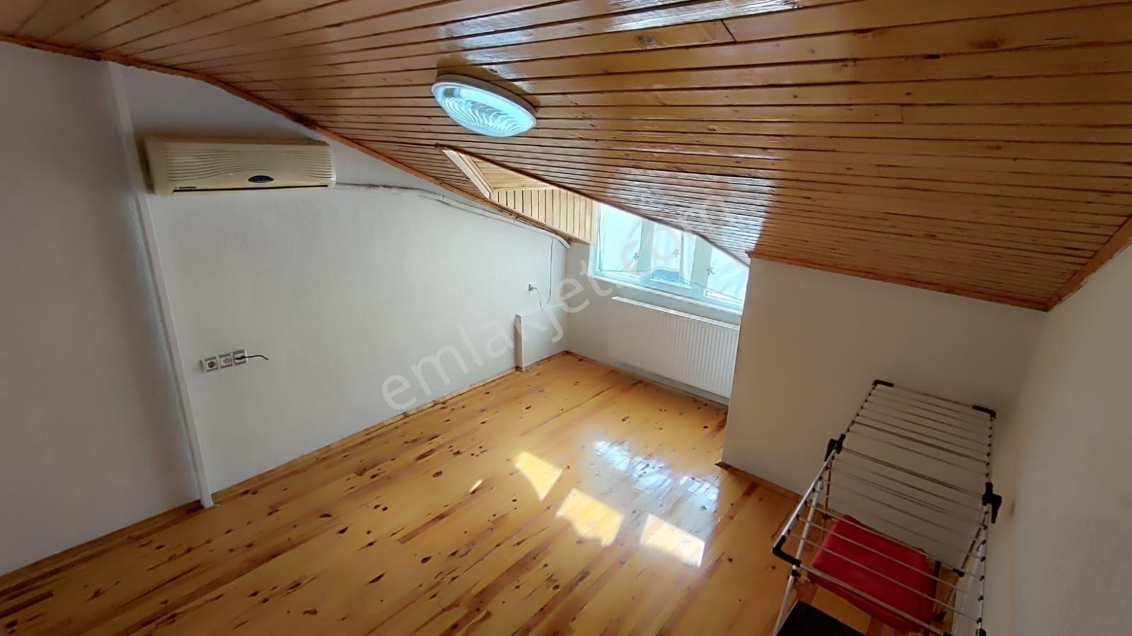 İncilipınar Da Satılık Teraslı Çatı Katı - Görsel 6