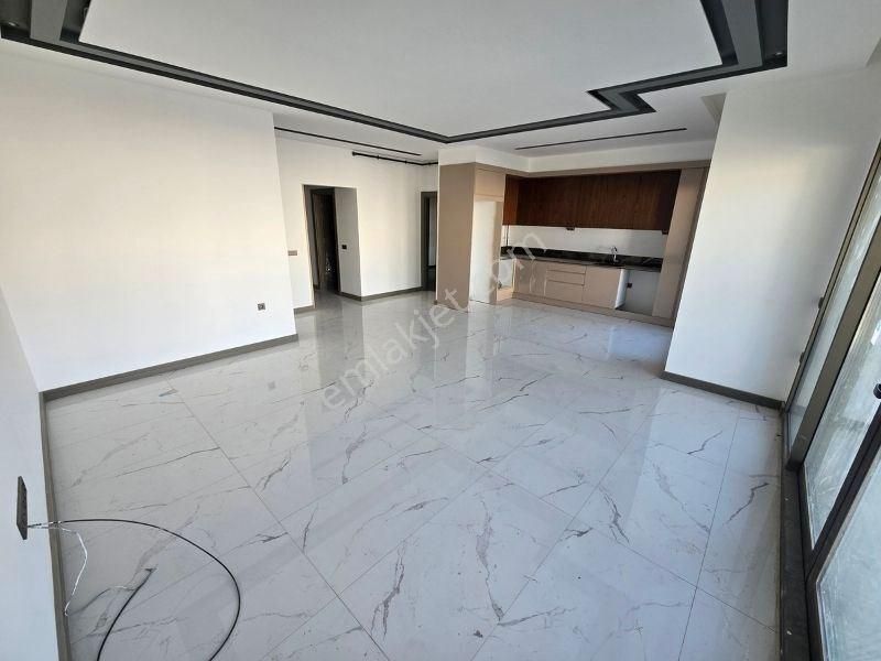 Kuşadası Ege Mahallesi’nde Satılık Ultra Lüks Site İçi 2+1 Daire - Görsel 4