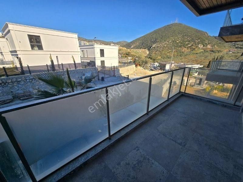 Kuşadası Ege Mahallesi’nde Satılık Ultra Lüks Site İçi 2+1 Daire - Görsel 13