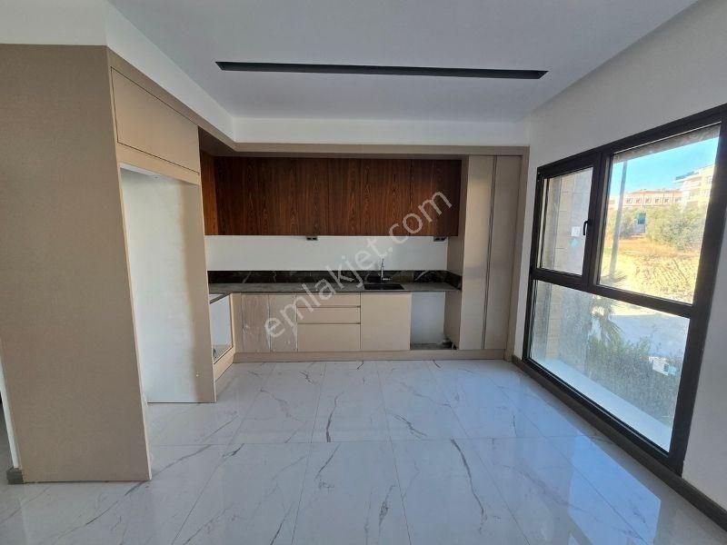 Kuşadası Ege Mahallesi’nde Satılık Ultra Lüks Site İçi 2+1 Daire - Görsel 6