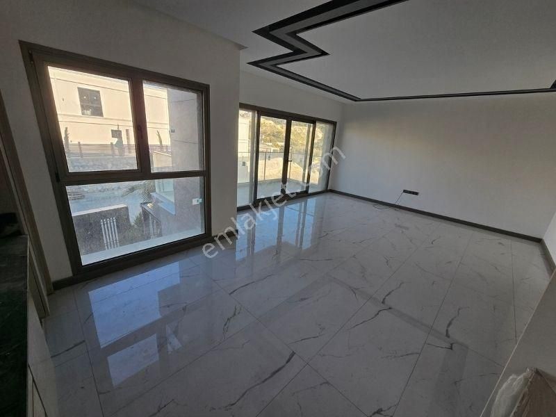 Kuşadası Ege Mahallesi’nde Satılık Ultra Lüks Site İçi 2+1 Daire - Görsel 8