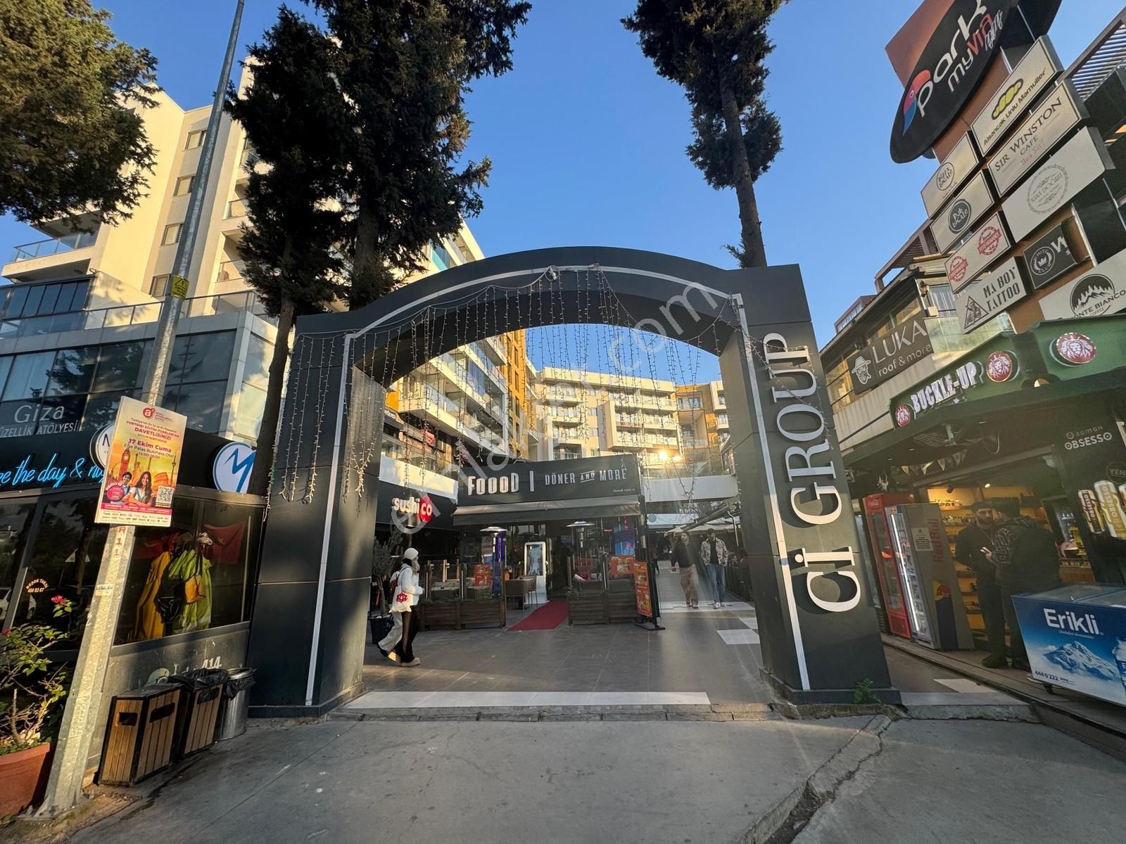 Bornova Myvia 414'te Devren Kiralık Hamburger Üzerine Restoran