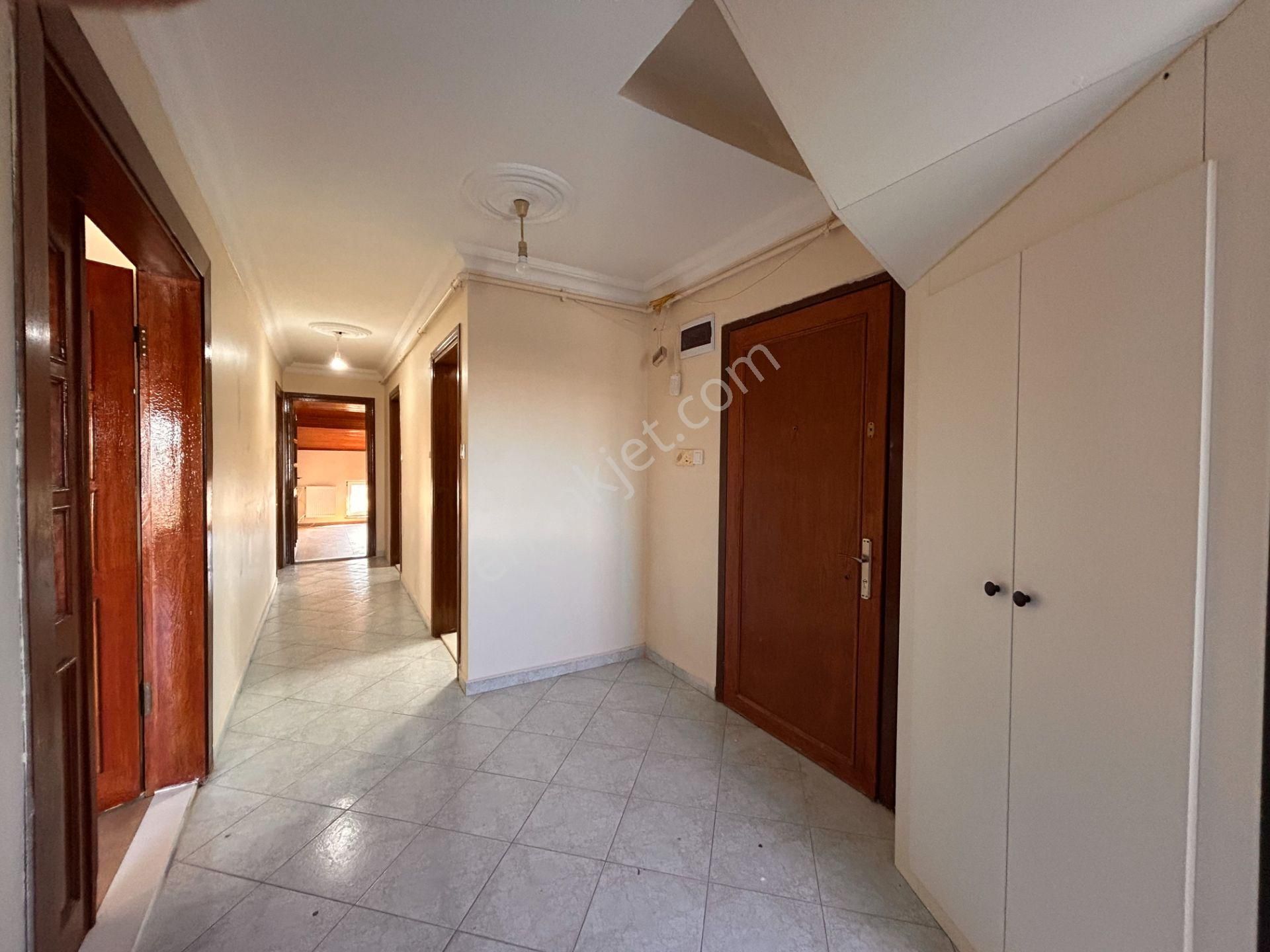 Muhteşem Boğaz Ve Deniz Manzaralı, Teraslı Dublex, 3+1 Daire - Görsel 5