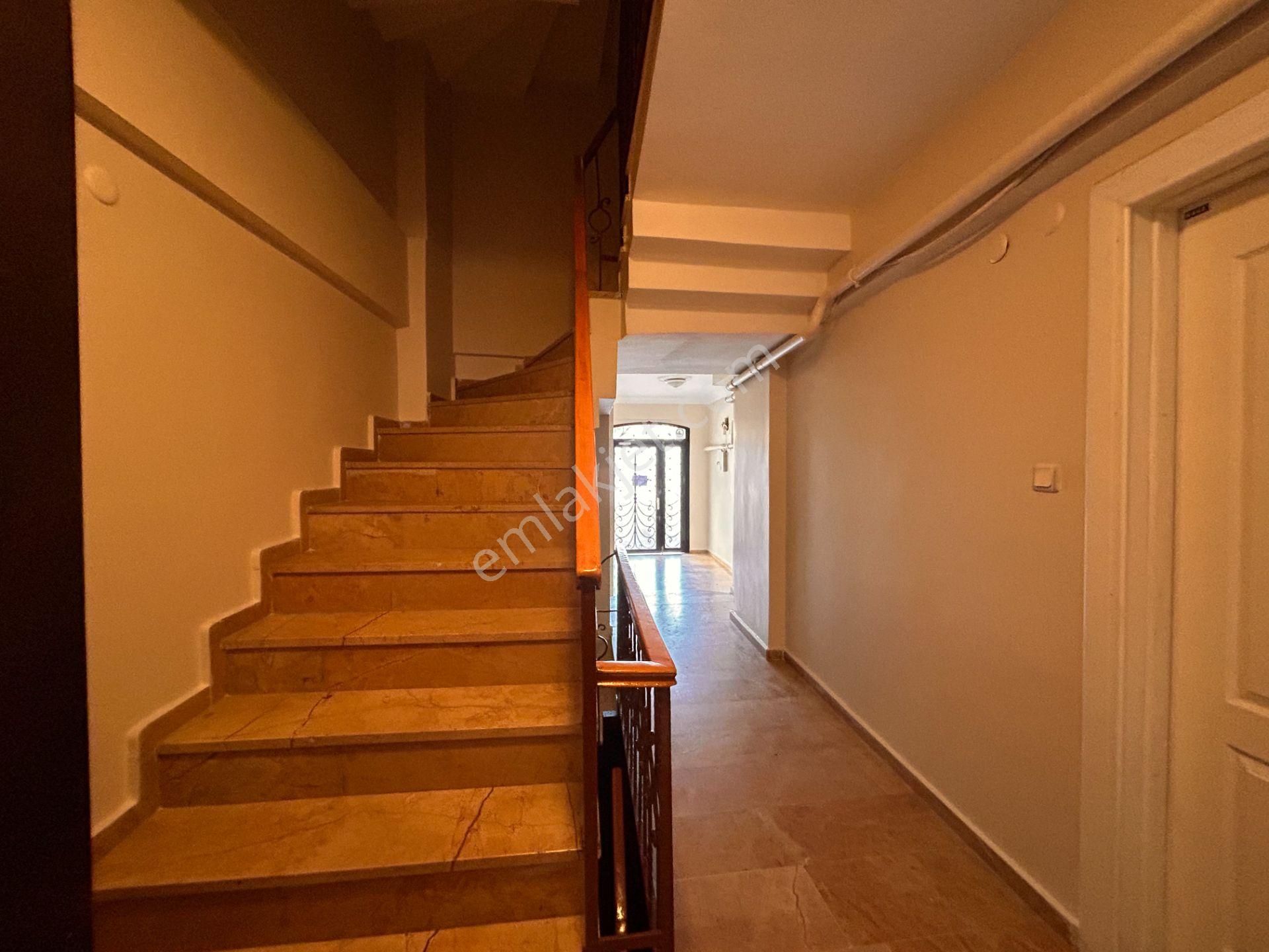 Muhteşem Boğaz Ve Deniz Manzaralı, Teraslı Dublex, 3+1 Daire - Görsel 3