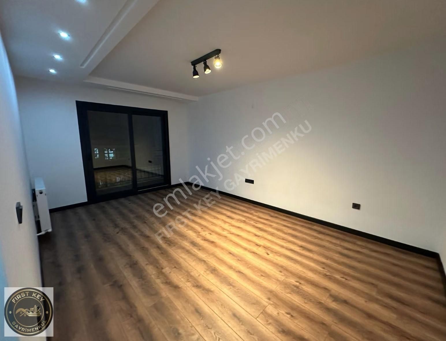 Yeşilova Abdi İpekçi Caddesinde Kiralık 3+1 Lüks Dubleks Daire