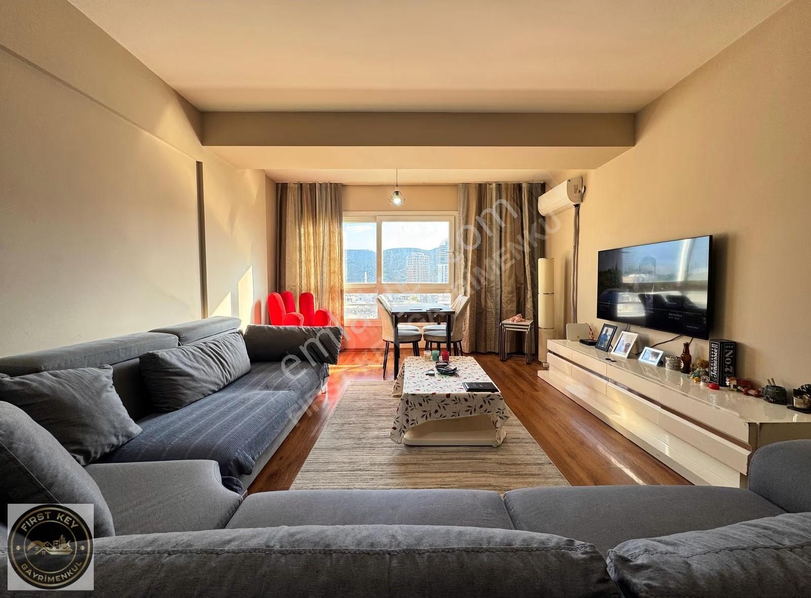 Palmiye Park Renova Sitesinde Satılık Şehir Manzaralı 2+1 Daire