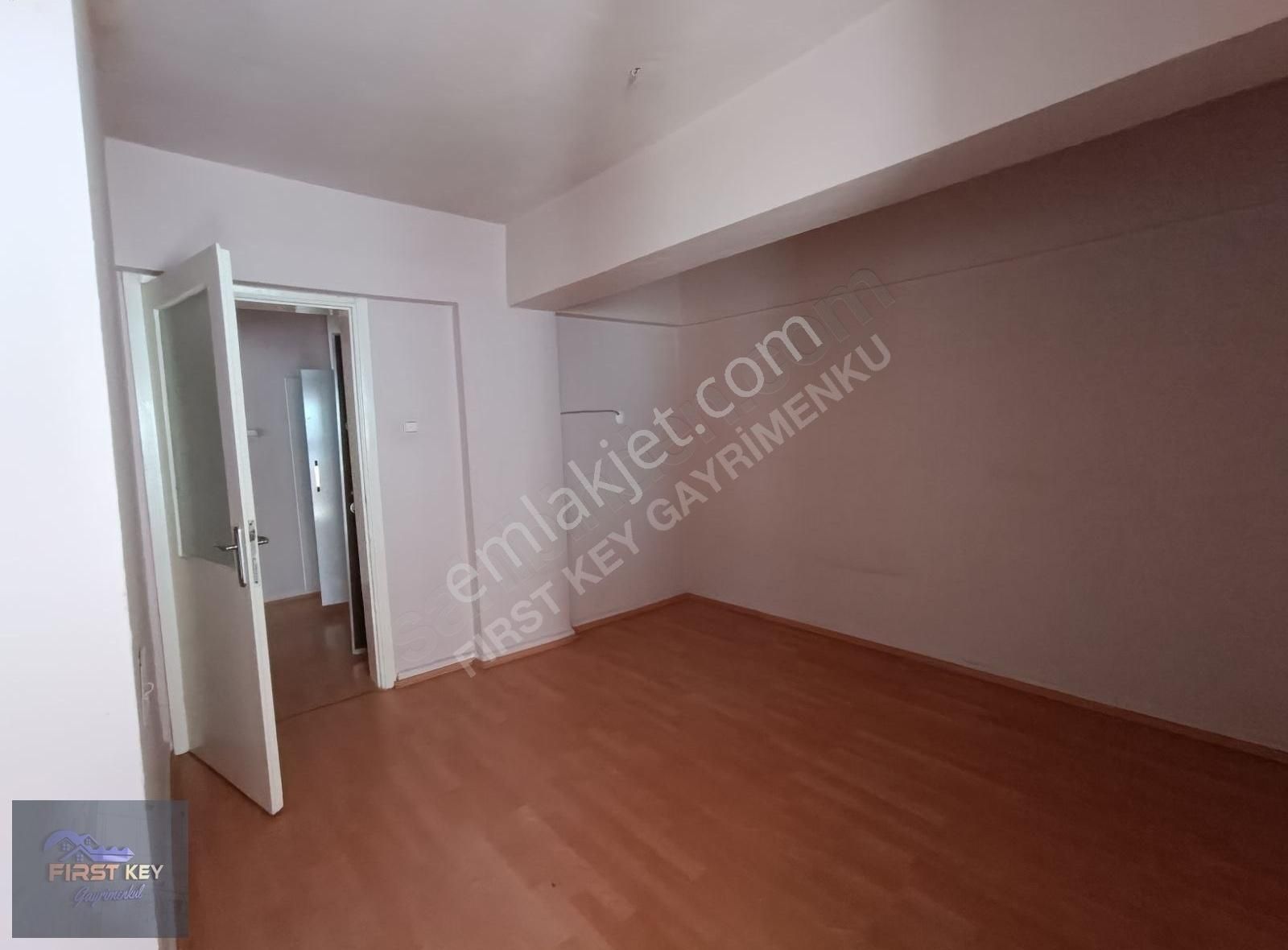 Üçyol Metroya Yürüme Mesafesinde Kiralık Geniş 3+1 Daire - Görsel 3