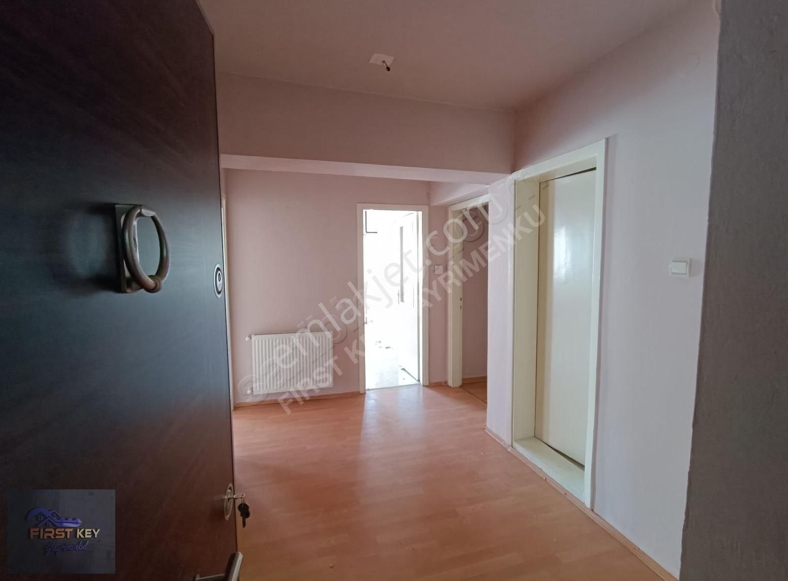 Üçyol Metroya Yürüme Mesafesinde Kiralık Geniş 3+1 Daire - Görsel 22