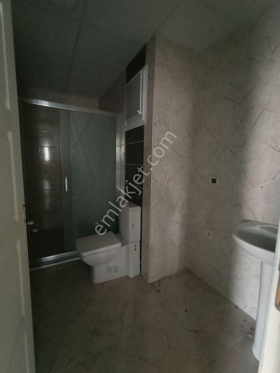 Kuşadası Acil Satılık Fırsat Merkezde Daire - Görsel 3