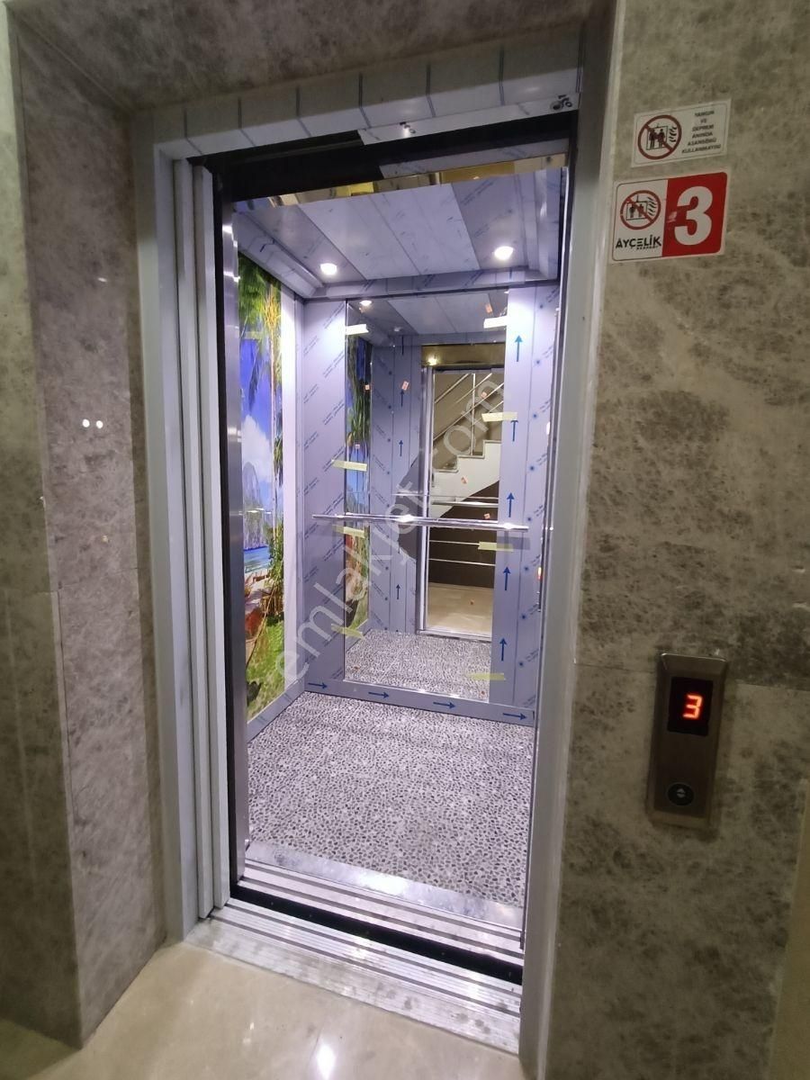 Kuşadası Acil Satılık Fırsat Merkezde Daire - Görsel 19