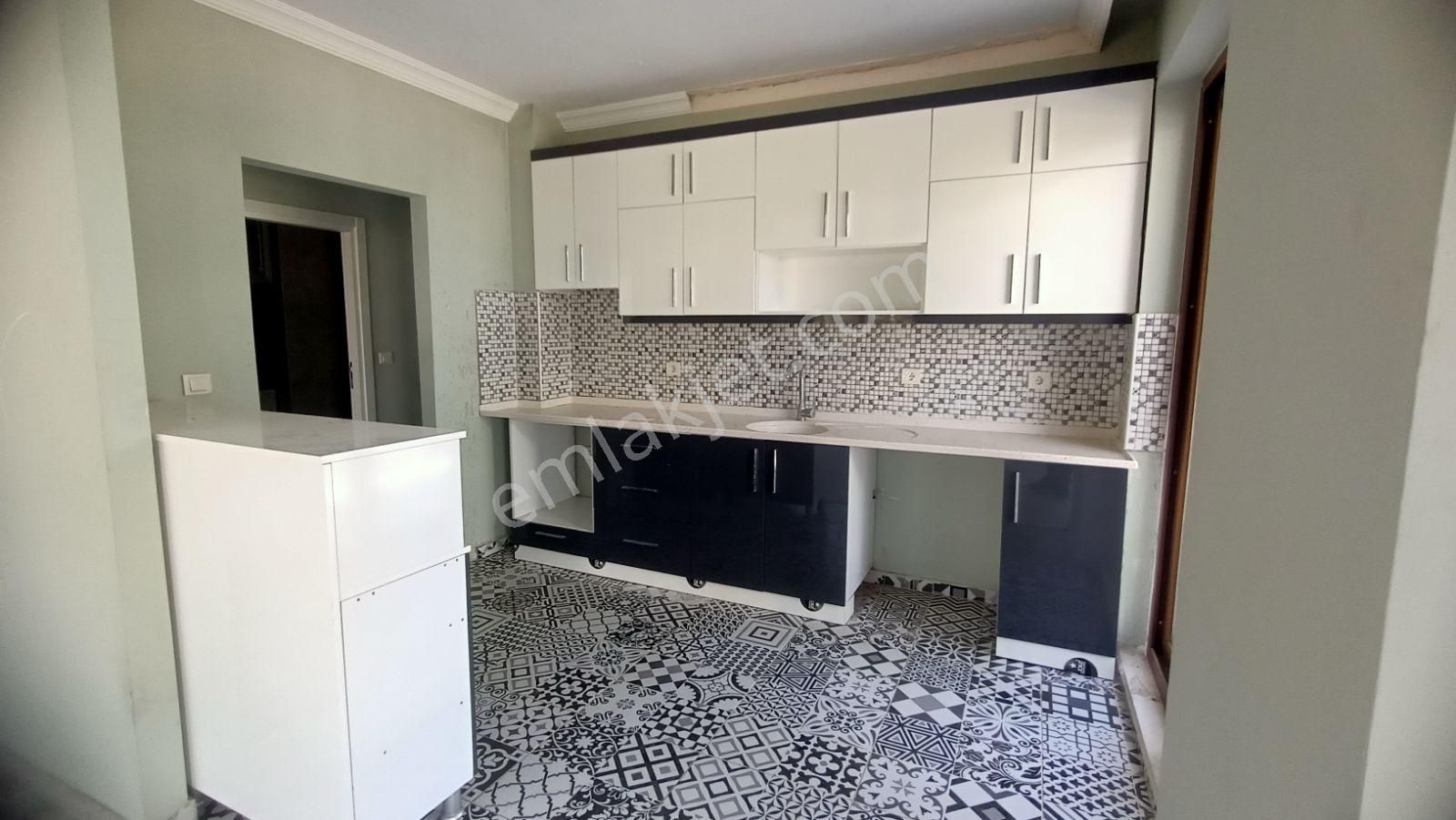 Kuşadası Acil Satılık Fırsat Merkezde Daire - Görsel 12