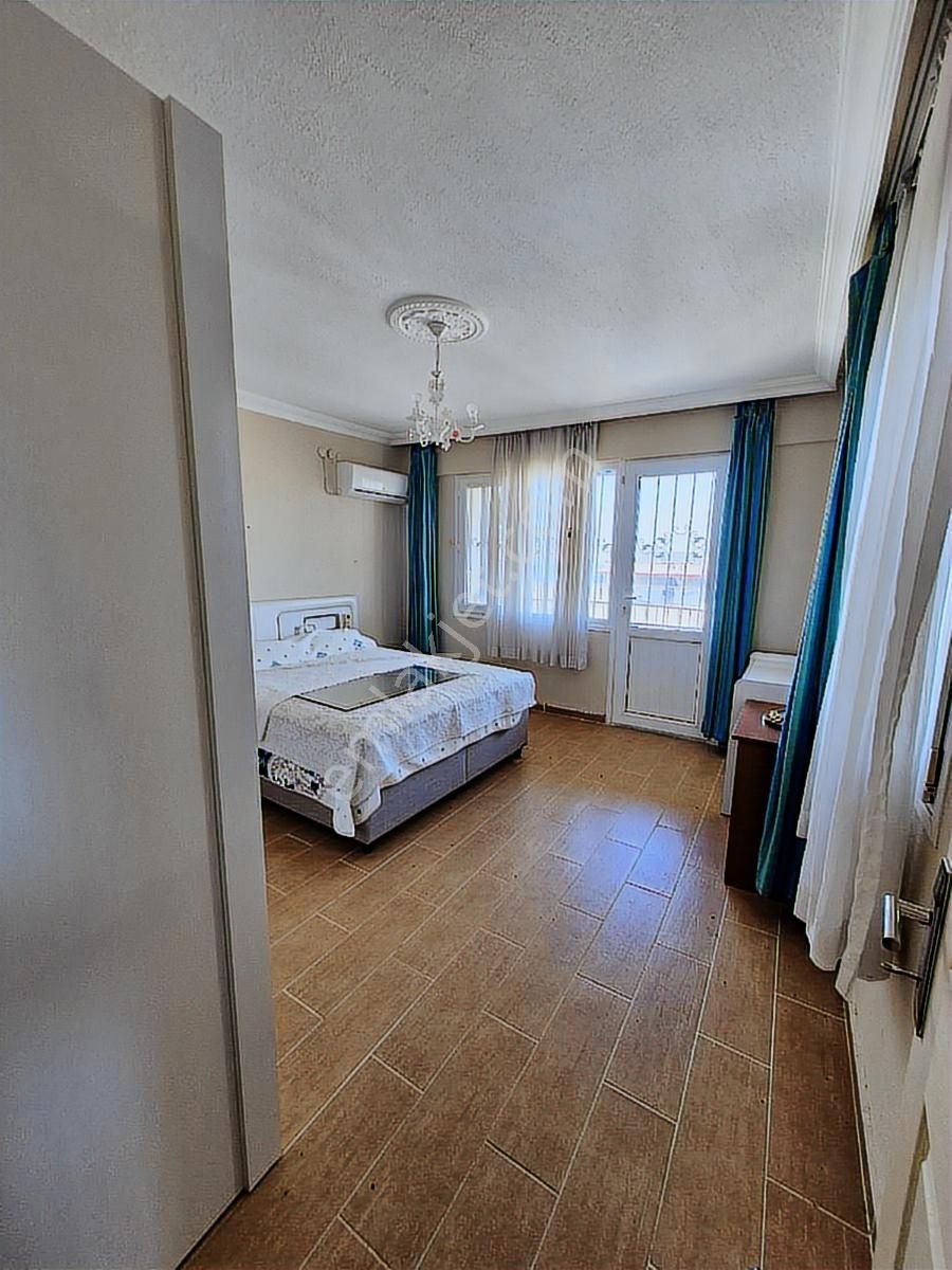 Deniz Manzaralı Havuzlu Villa Yazlık - Görsel 4