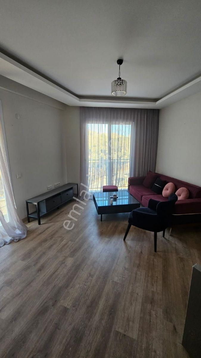 Kuşadası Değirmendere Havuzlu 2+1 Eşyalı Kiralık Daire - Görsel 4