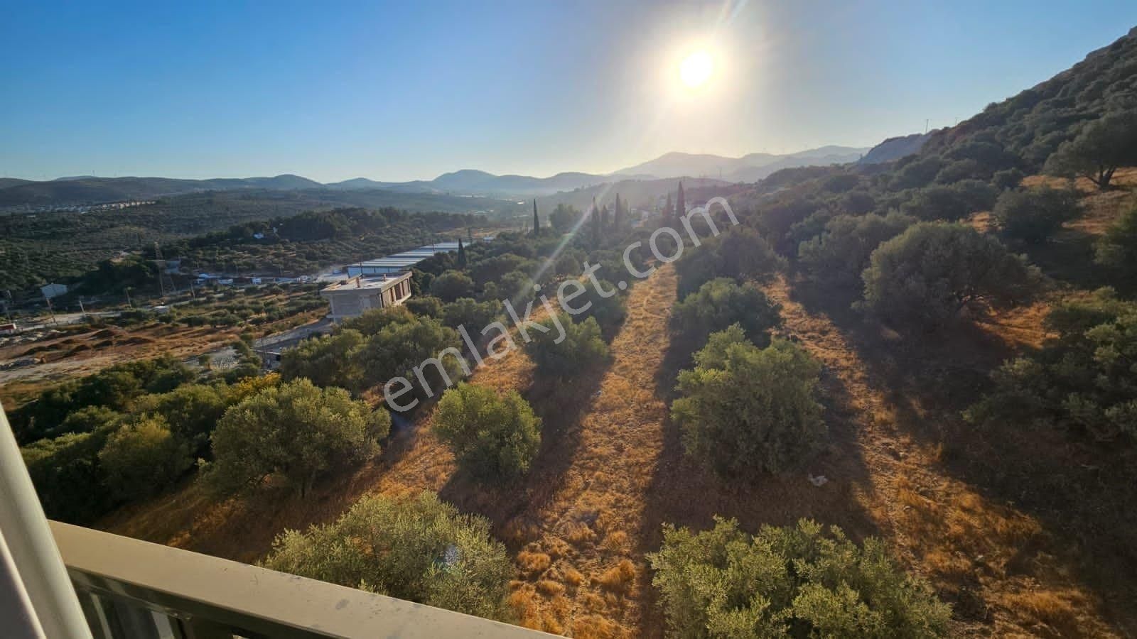 Kuşadası Değirmendere Havuzlu 2+1 Eşyalı Kiralık Daire - Görsel 2