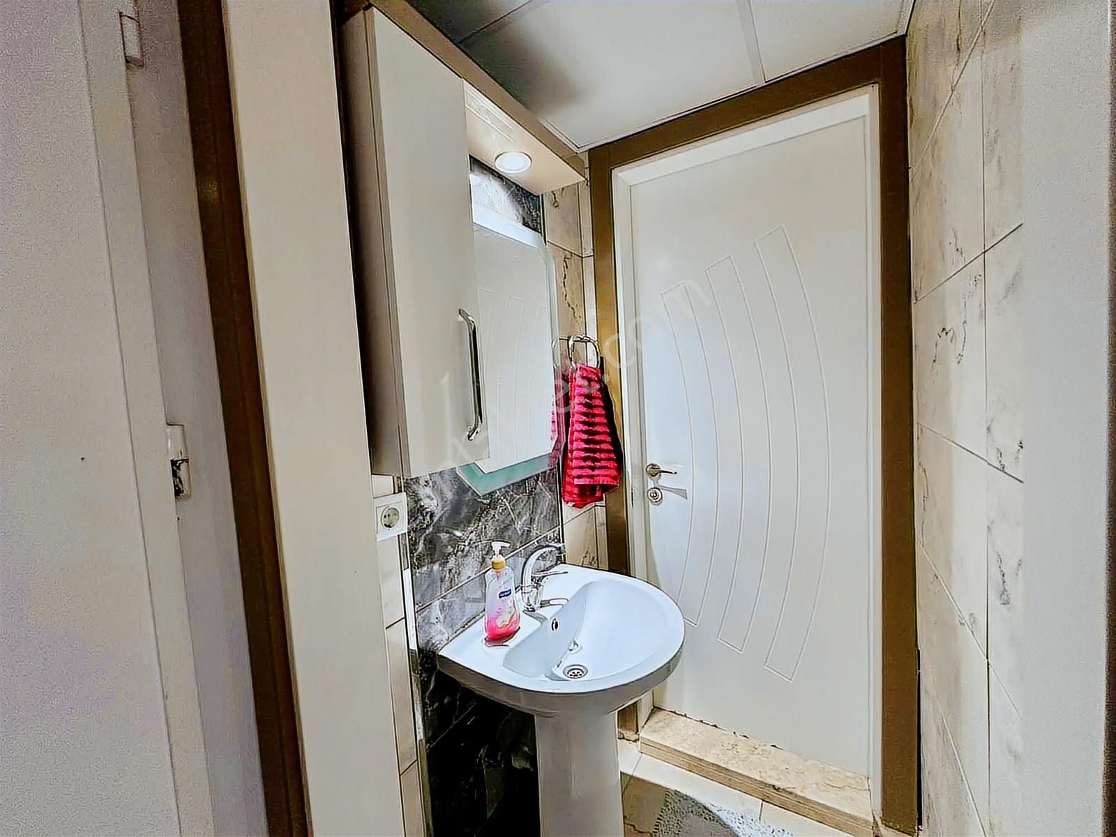 Çakmak'ta Ebeveyn Banyolu 3+1 140 M2 Daire - Görsel 14