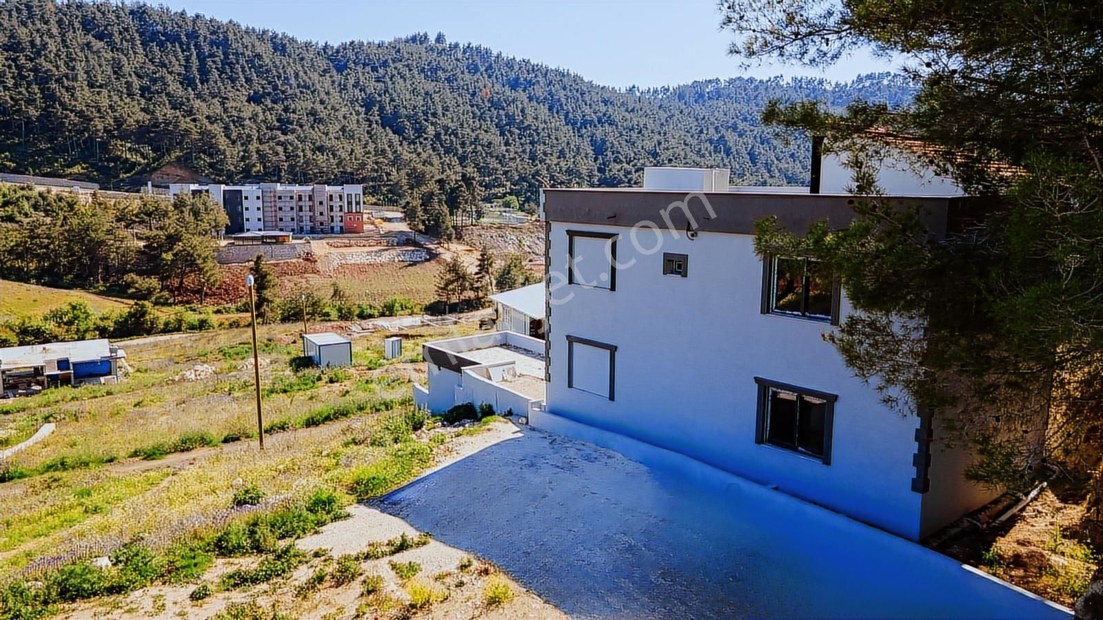 Yayladagının En Degerli Mahellesinde Müstakil Yeni Ev - Görsel 7