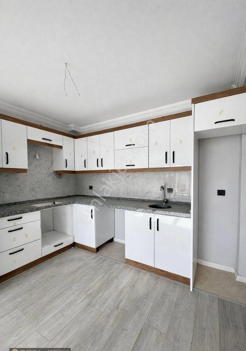 Bandırma Real Gayrimenkul’den Yeni Mahalle’de 1+1 Satılık Daire