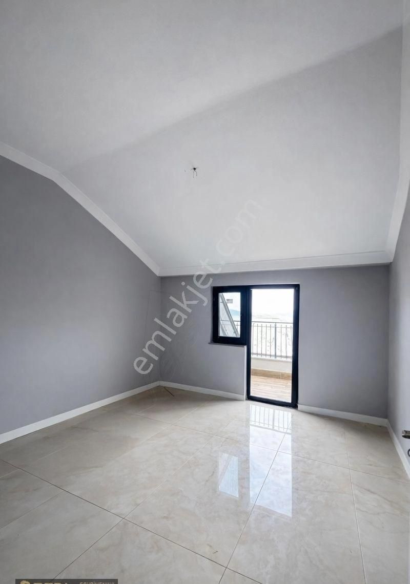 Bandırma Real Gayrimenkul’den Yeni Mahalle’de Deniz Manzaralı 1+1 Teraslı Dubleks Daire - Görsel 13
