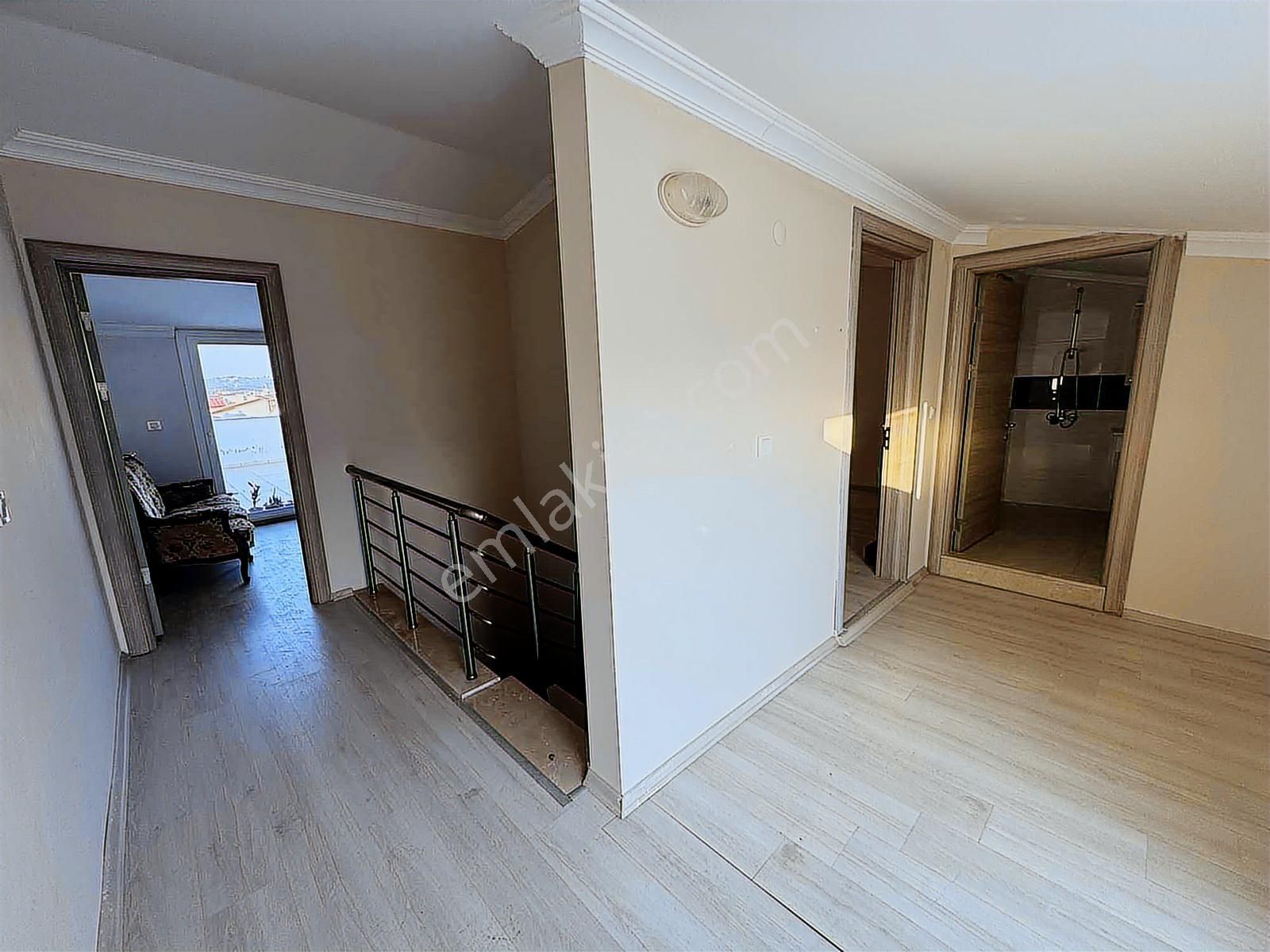 Kuşadası Davutlar'da Satılık 5+1 Kapalı Mutfaklı Çatı Dubleks - Görsel 19