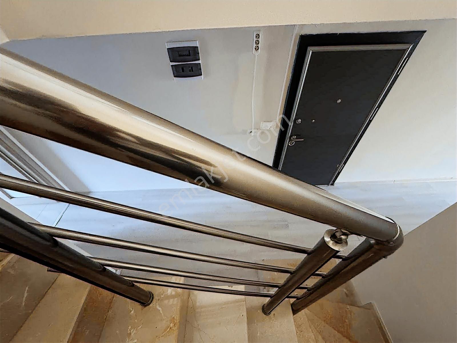 Kuşadası Davutlar'da Satılık 5+1 Kapalı Mutfaklı Çatı Dubleks - Görsel 21