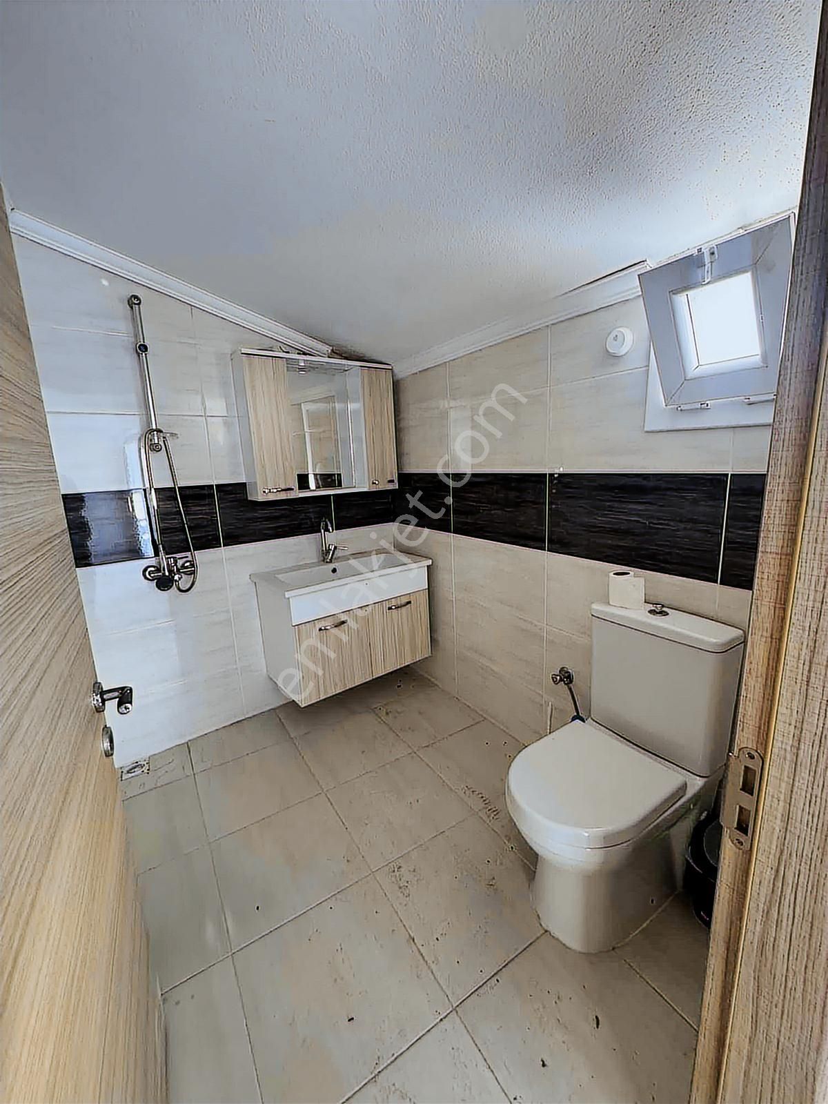 Kuşadası Davutlar'da Satılık 5+1 Kapalı Mutfaklı Çatı Dubleks - Görsel 12