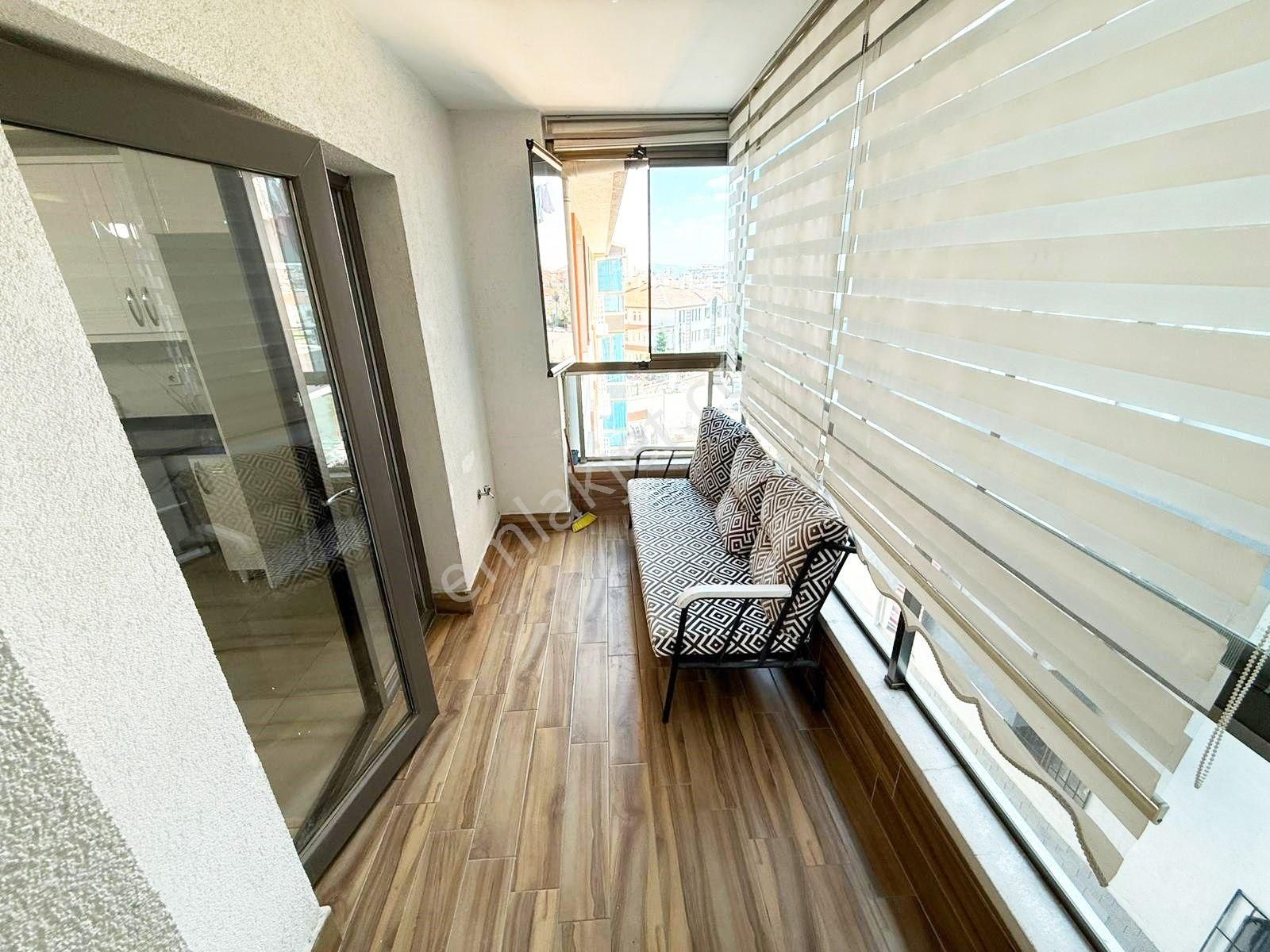 Etlik'te Üst Segment 4+1 Modern Tasarımlı Daire - Görsel 31