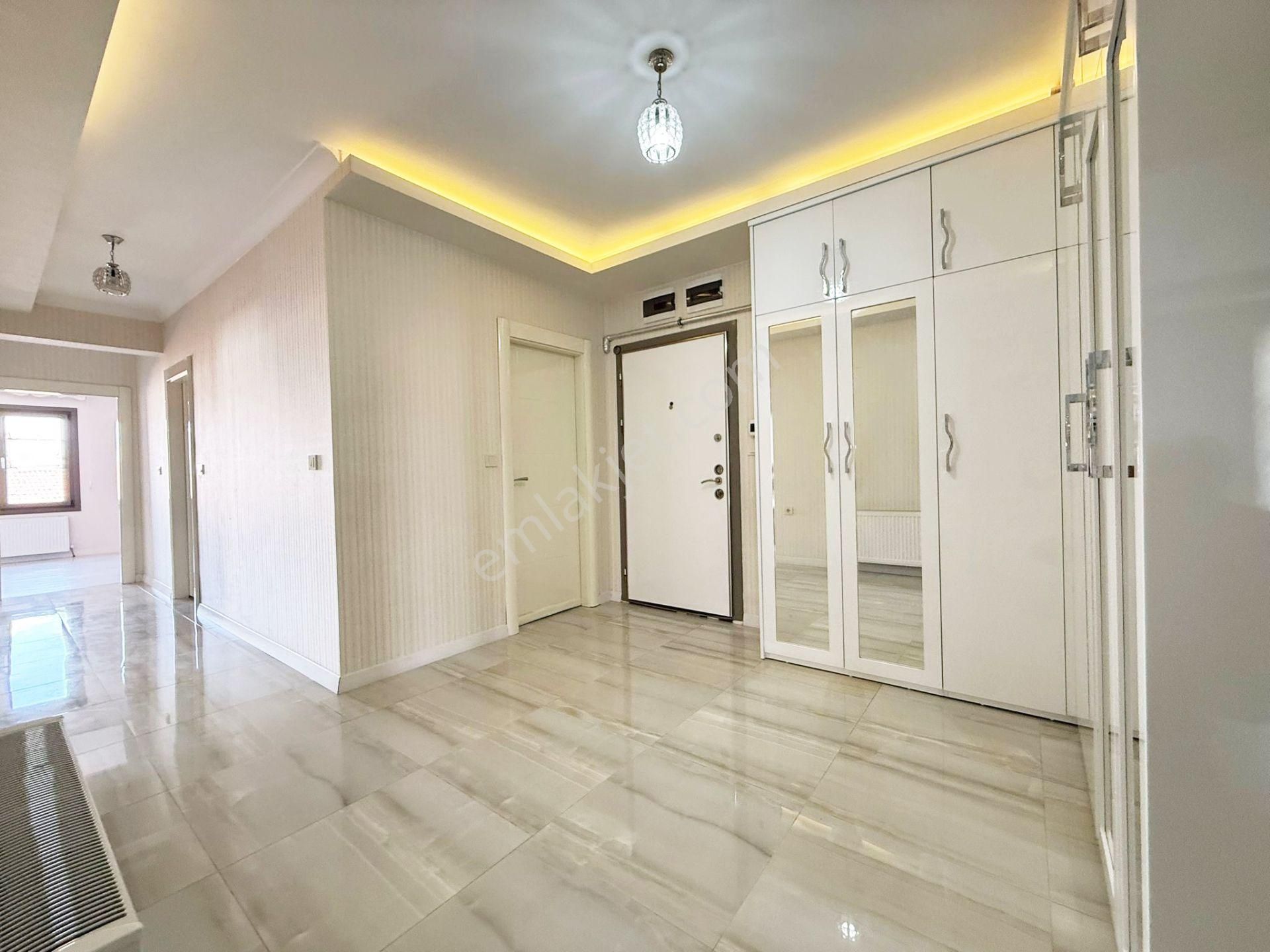 Etlik'te Üst Segment 4+1 Modern Tasarımlı Daire - Görsel 5