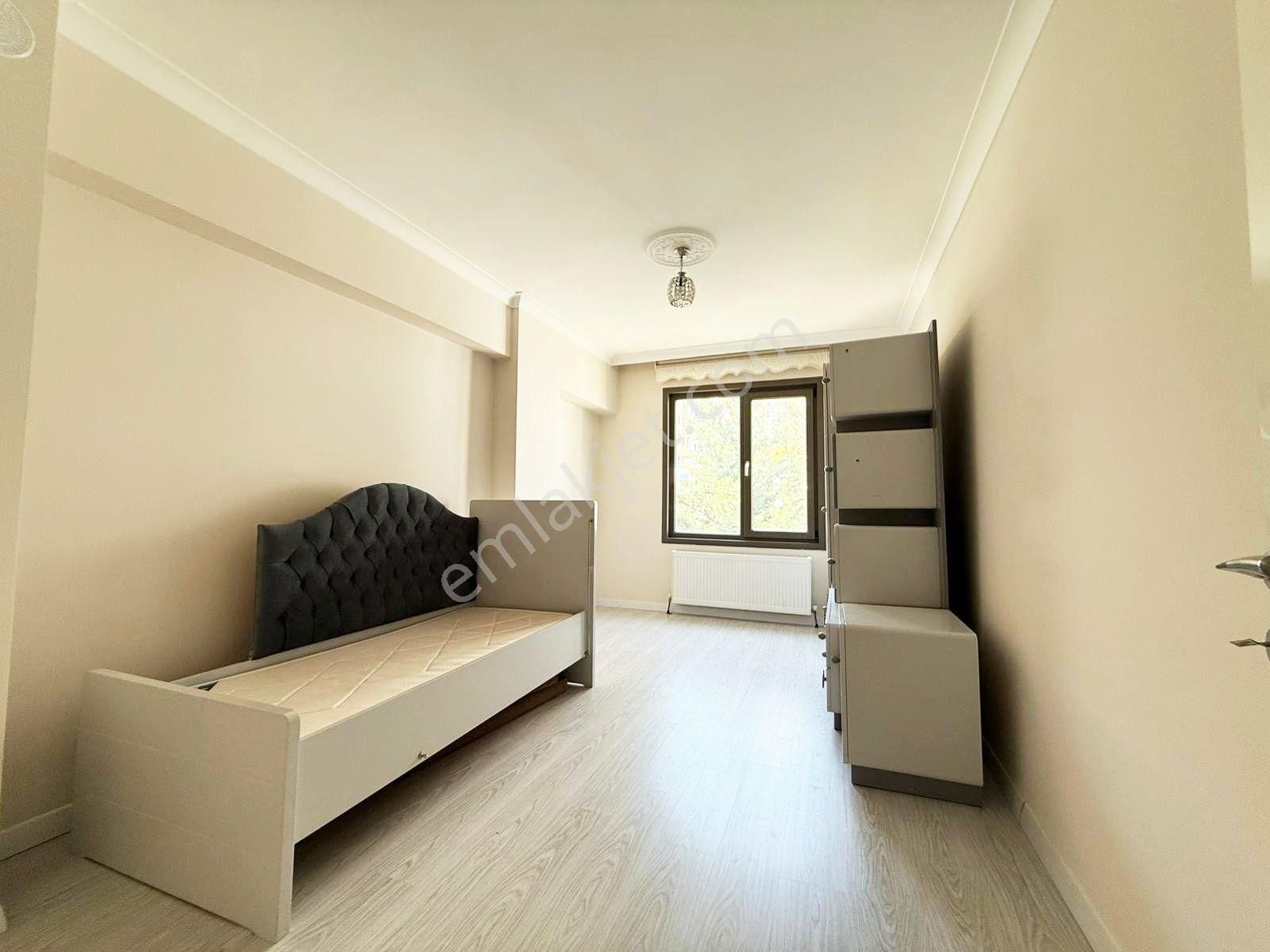 Etlik'te Üst Segment 4+1 Modern Tasarımlı Daire - Görsel 24